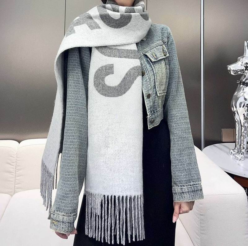 Jacquemus scarf